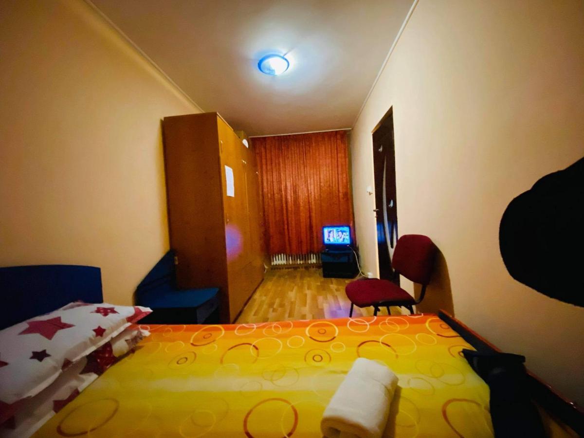 Cozy Apartments Bacău Екстериор снимка