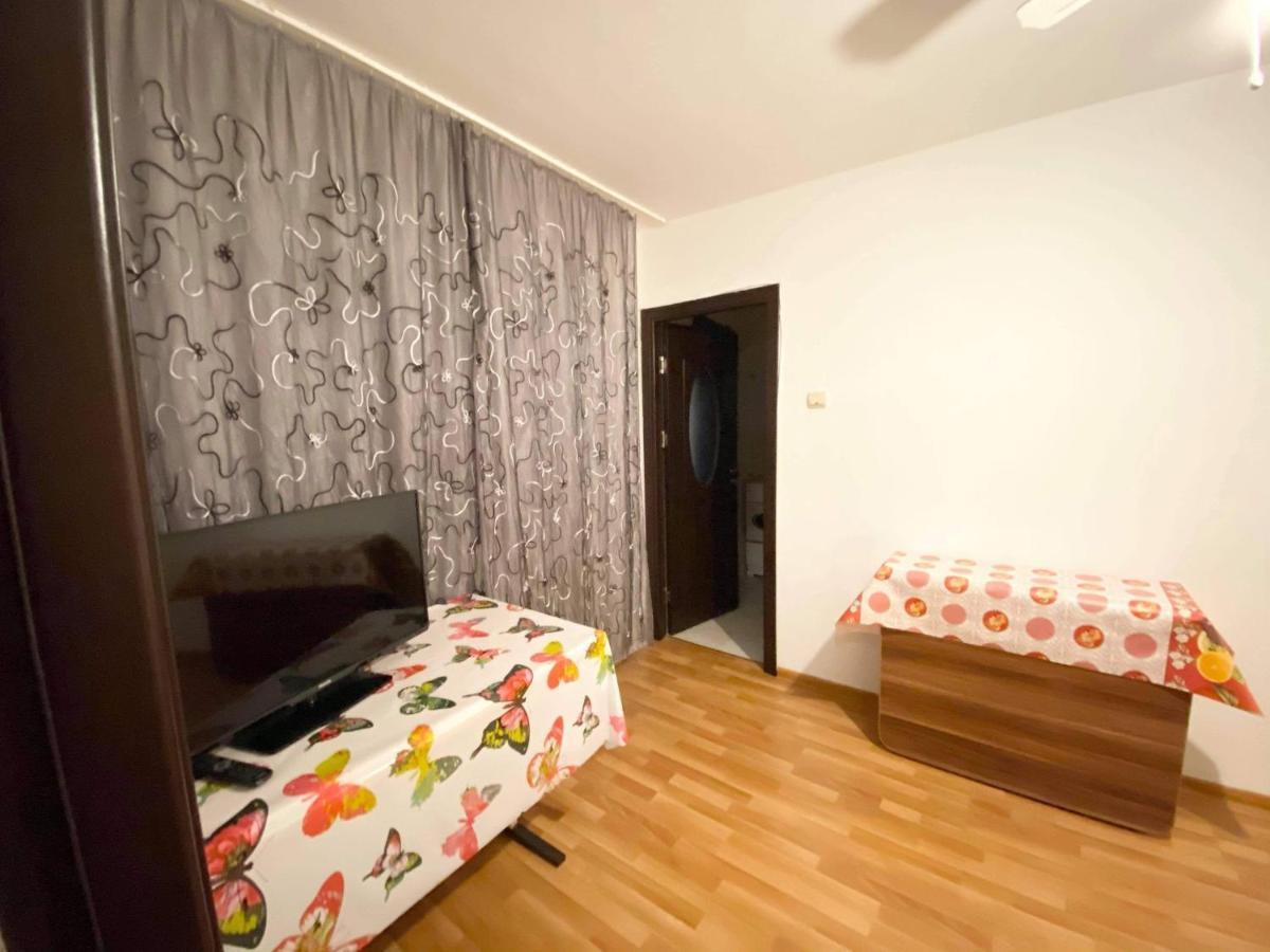 Cozy Apartments Bacău Екстериор снимка